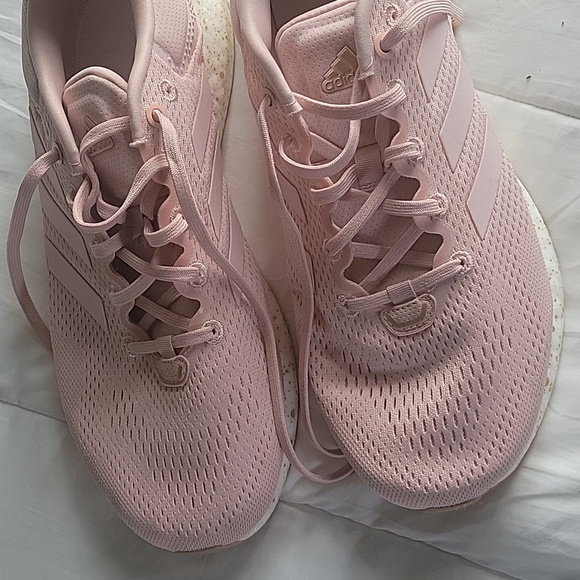 ADIDAS PUREBOOST 21 RUNNING SHOES  9.5 - Picture 3 of 12